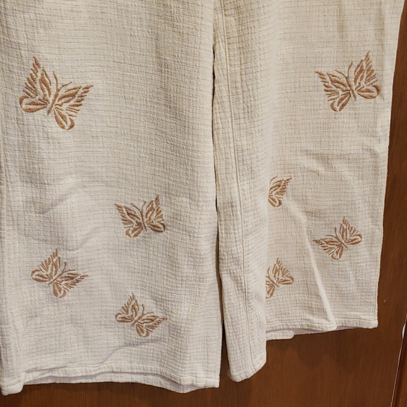 POL Beige Wide Leg Pants with Butterfly Embroidery - Picture 6 of 9